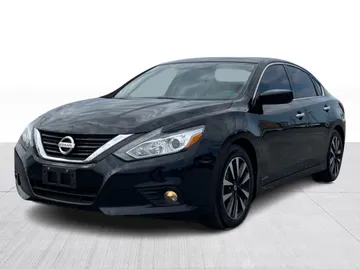 2018 Nissan Altima - image 10
