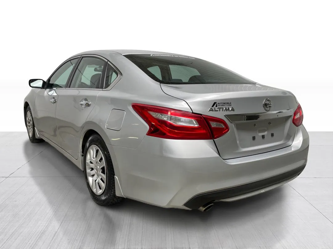 2016 Nissan Altima — photo 8