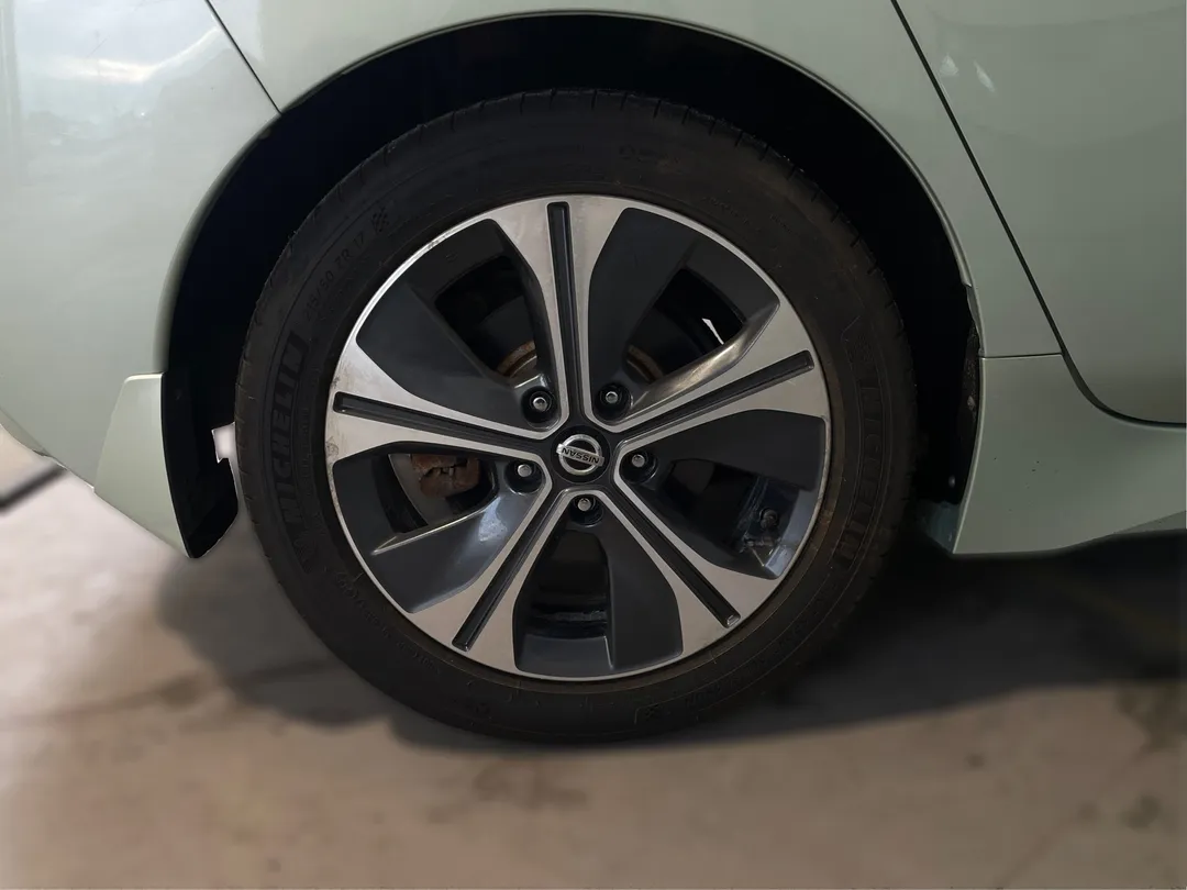 2018 Nissan LEAF SV, photo 5