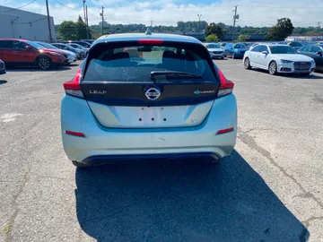 2018 Nissan LEAF - image 7