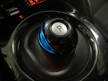 2019 Nissan LEAF - image 29