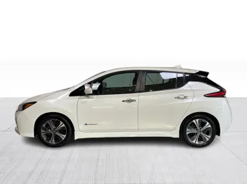2019 Nissan LEAF - image 4