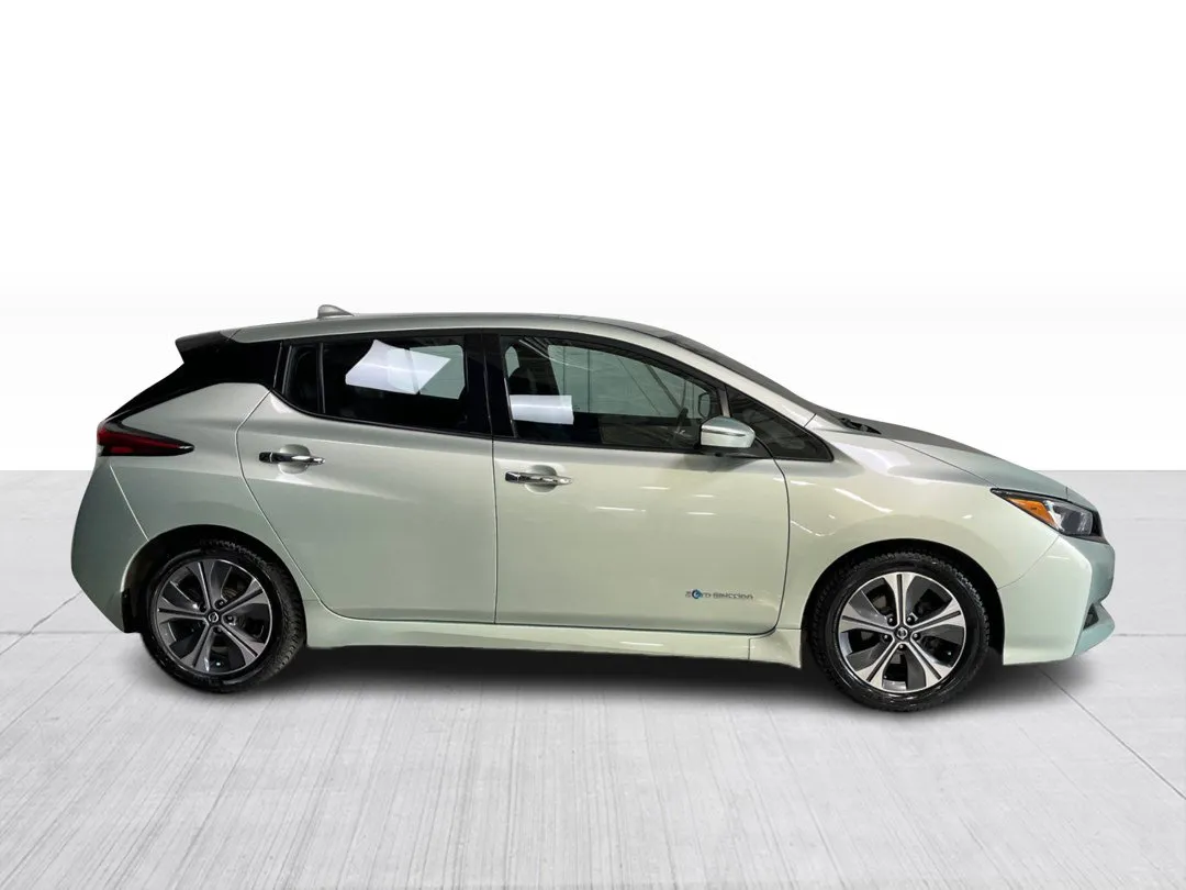 2018 Nissan LEAF — photo 2