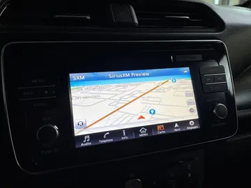 2018 Nissan LEAF - image 22