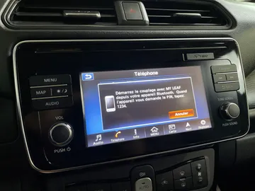 2018 Nissan LEAF - image 29