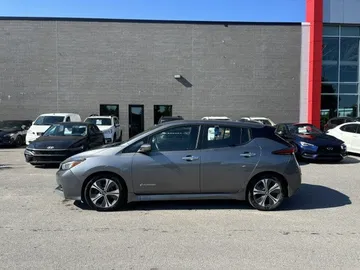 2019 Nissan LEAF - image 4