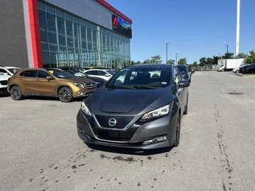 2019 Nissan LEAF - image 3