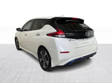 2018 Nissan LEAF - image 7