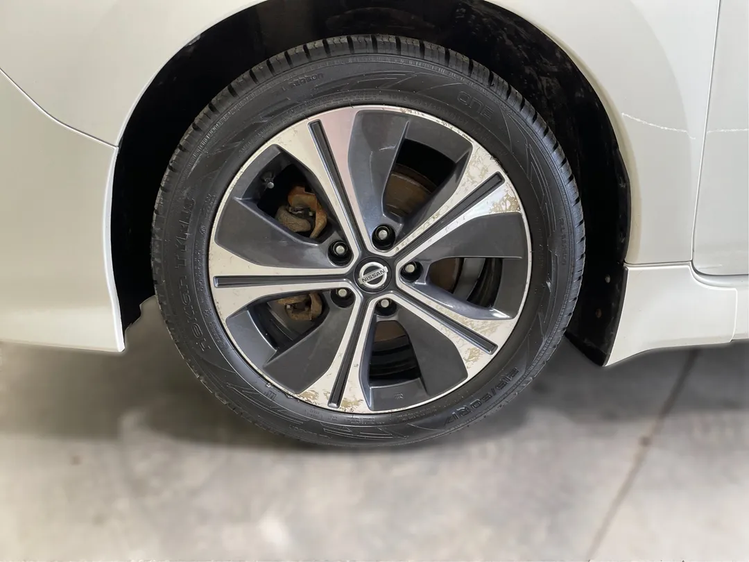 2019 Nissan LEAF — photo 5