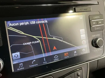 2019 Nissan LEAF - image 28