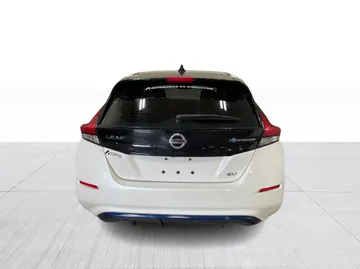 2019 Nissan LEAF - image 12