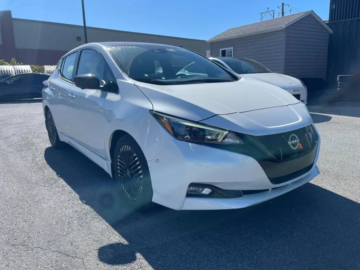 2023 Nissan LEAF