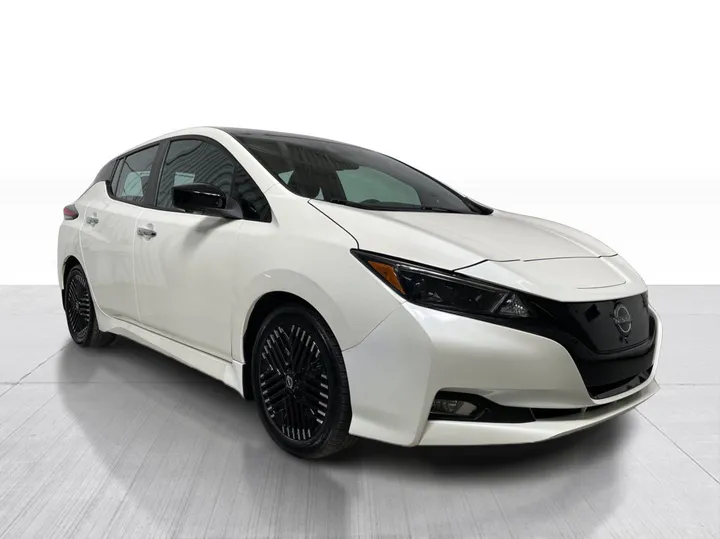 2023 Nissan LEAF