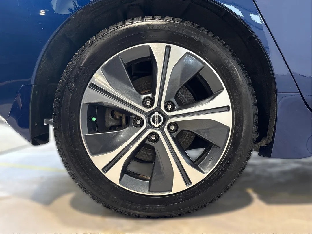 2022 Nissan LEAF — photo 5