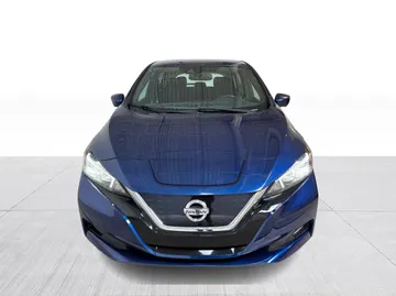 2022 Nissan LEAF - image 8