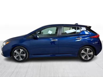 2022 Nissan LEAF - image 10
