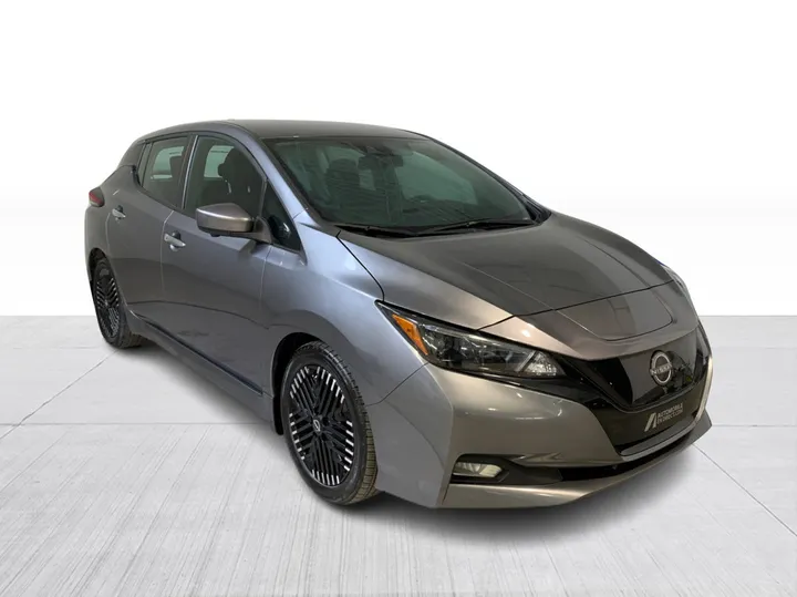 2023 Nissan LEAF
