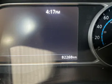2023 Nissan LEAF - image 15