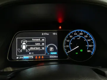2024 Nissan LEAF - image 15