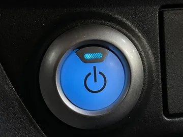 2024 Nissan LEAF - image 24