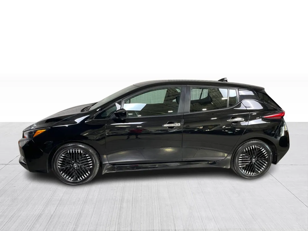 2023 Nissan LEAF — photo 8