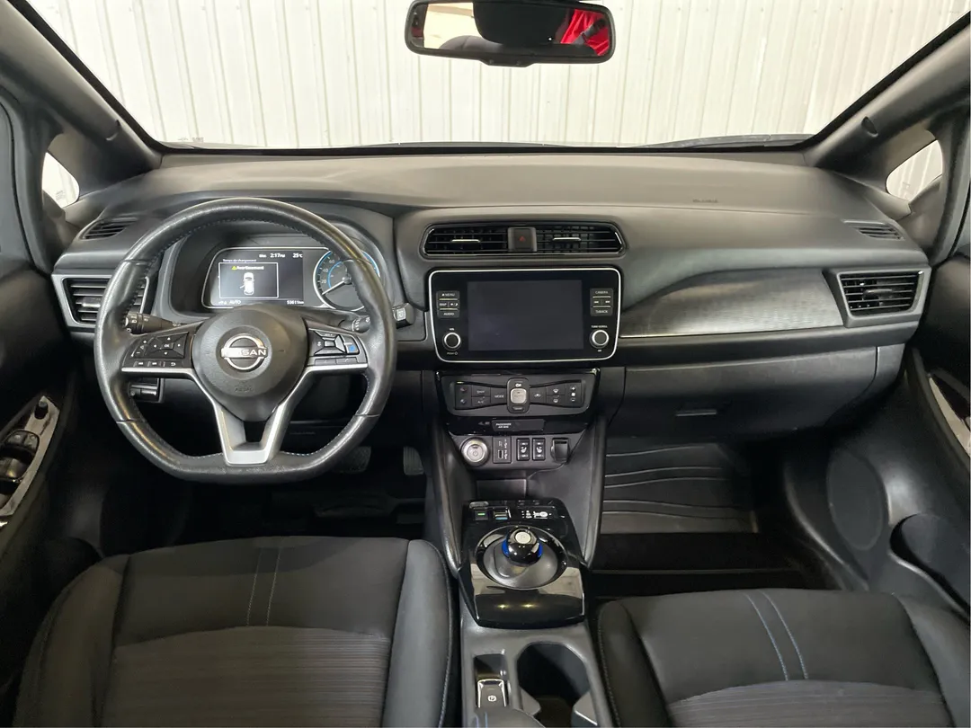 2023 Nissan LEAF — photo 4
