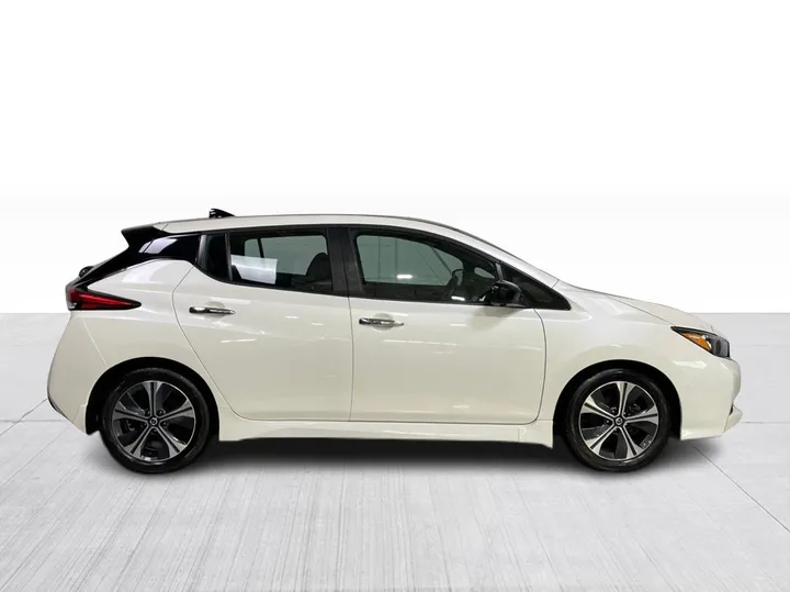 2022 Nissan LEAF