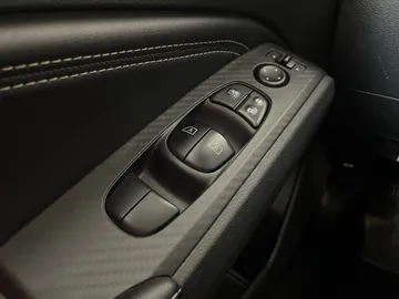2019 Nissan Altima - image 25