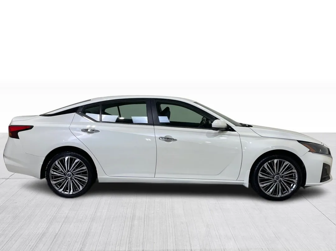 2024 Nissan Altima for sale - photo 2