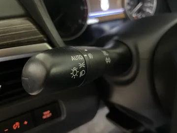 2021 Nissan Altima - image 19
