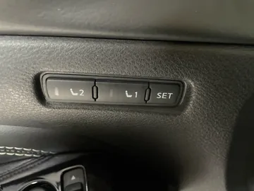 2021 Nissan Altima - image 21