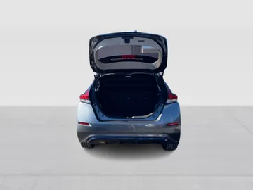 2020 Nissan LEAF - image 13