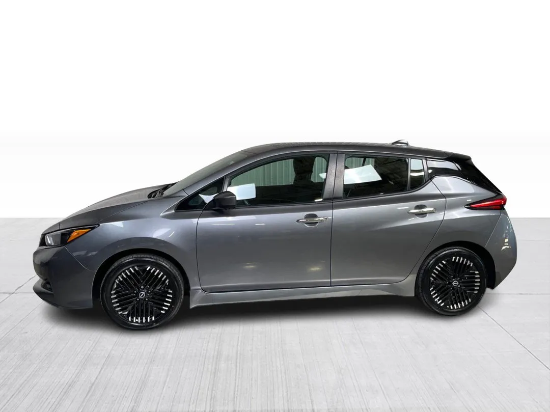 2023 Nissan LEAF — photo 8