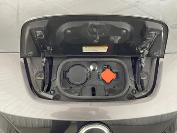 2023 Nissan LEAF - image 20