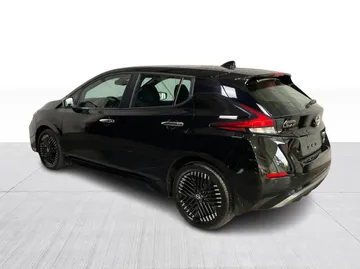 2023 Nissan LEAF - image 6