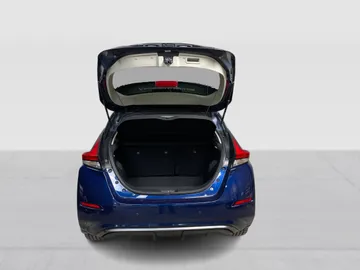 2023 Nissan LEAF - image 12