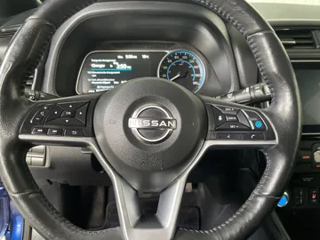 2023 Nissan LEAF - image 16