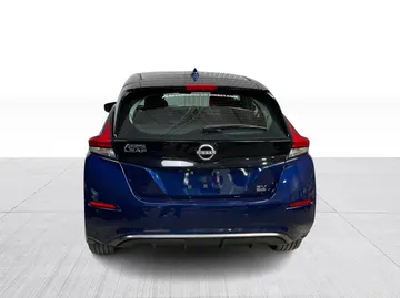 2023 Nissan LEAF - image 11