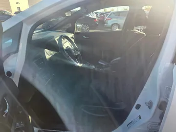 2023 Nissan LEAF - image 8