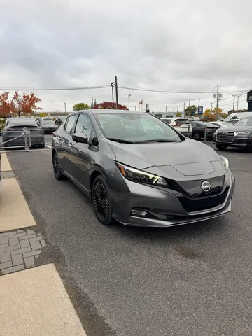 2023 Nissan LEAF