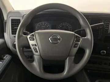 2018 Nissan NV Cargo - image 20