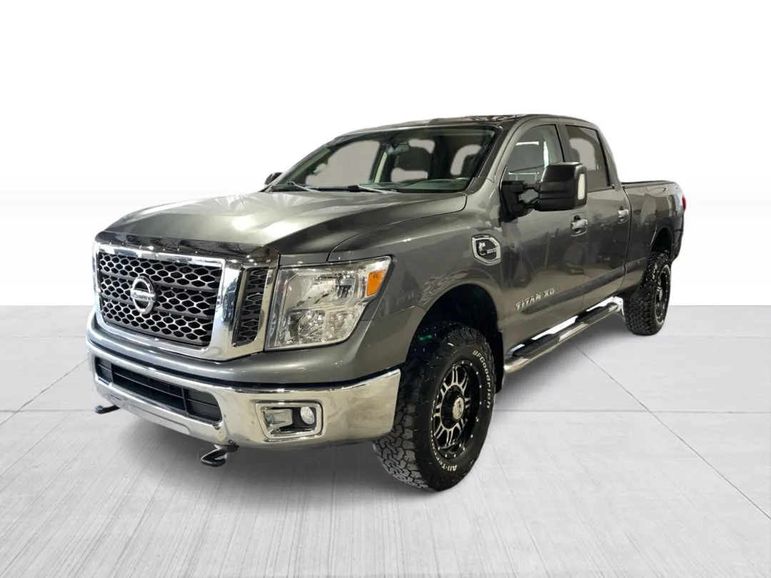 2016 Nissan Titan XD — photo 7