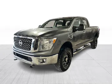2016 Nissan Titan XD - image 8
