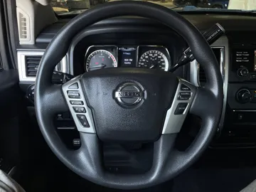 2016 Nissan Titan XD - image 17