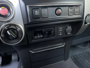 2016 Nissan Titan XD - image 22