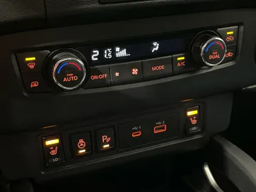 2023 Nissan Frontier - image 20