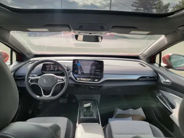 2023 Volkswagen ID.4 - image 8