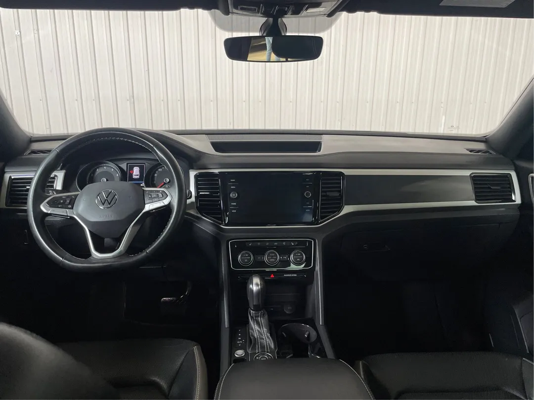 2021 Volkswagen Atlas Cross Sport — photo 4
