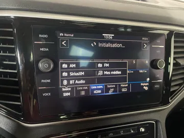 2021 Volkswagen Atlas Cross Sport - image 30