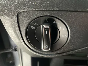 2021 Volkswagen Atlas Cross Sport - image 19
